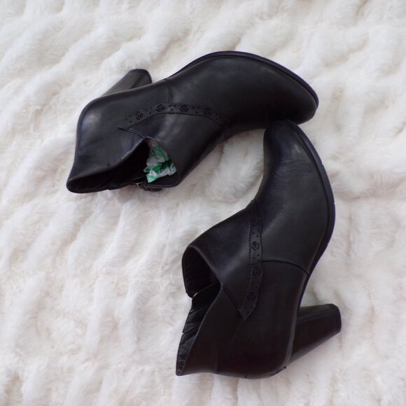 NWT Spring step leather ankle boots 37 - Picture 1 of 9